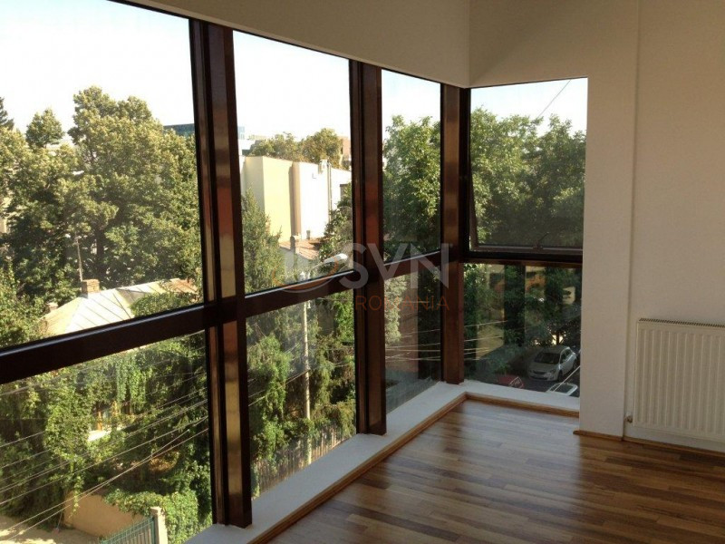 Apartament, 4 camere Bucuresti/Aviatorilor