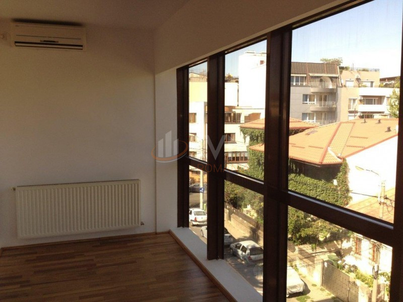Apartament, 4 camere Bucuresti/Aviatorilor
