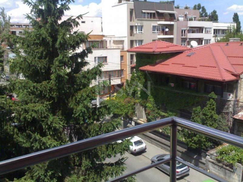 Apartament, 4 camere Bucuresti/Aviatorilor