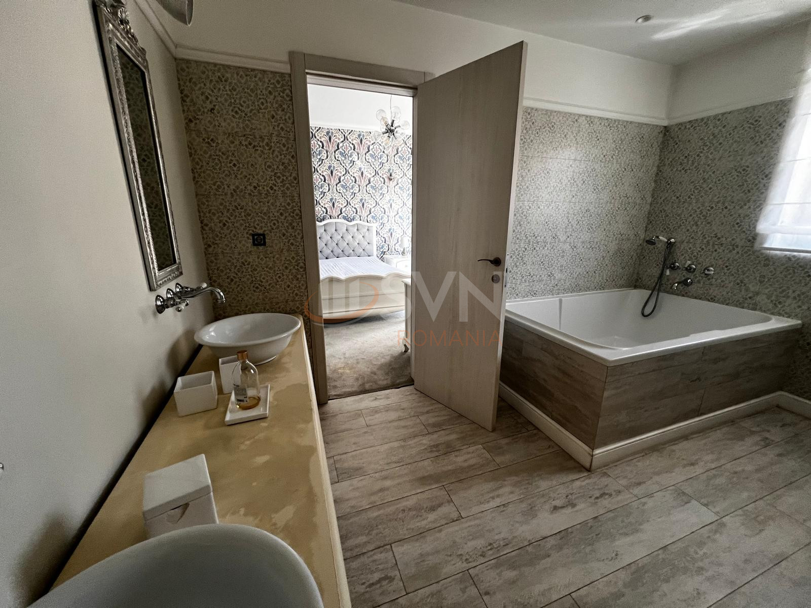 Apartament, 4 camere Bucuresti/Alba Iulia