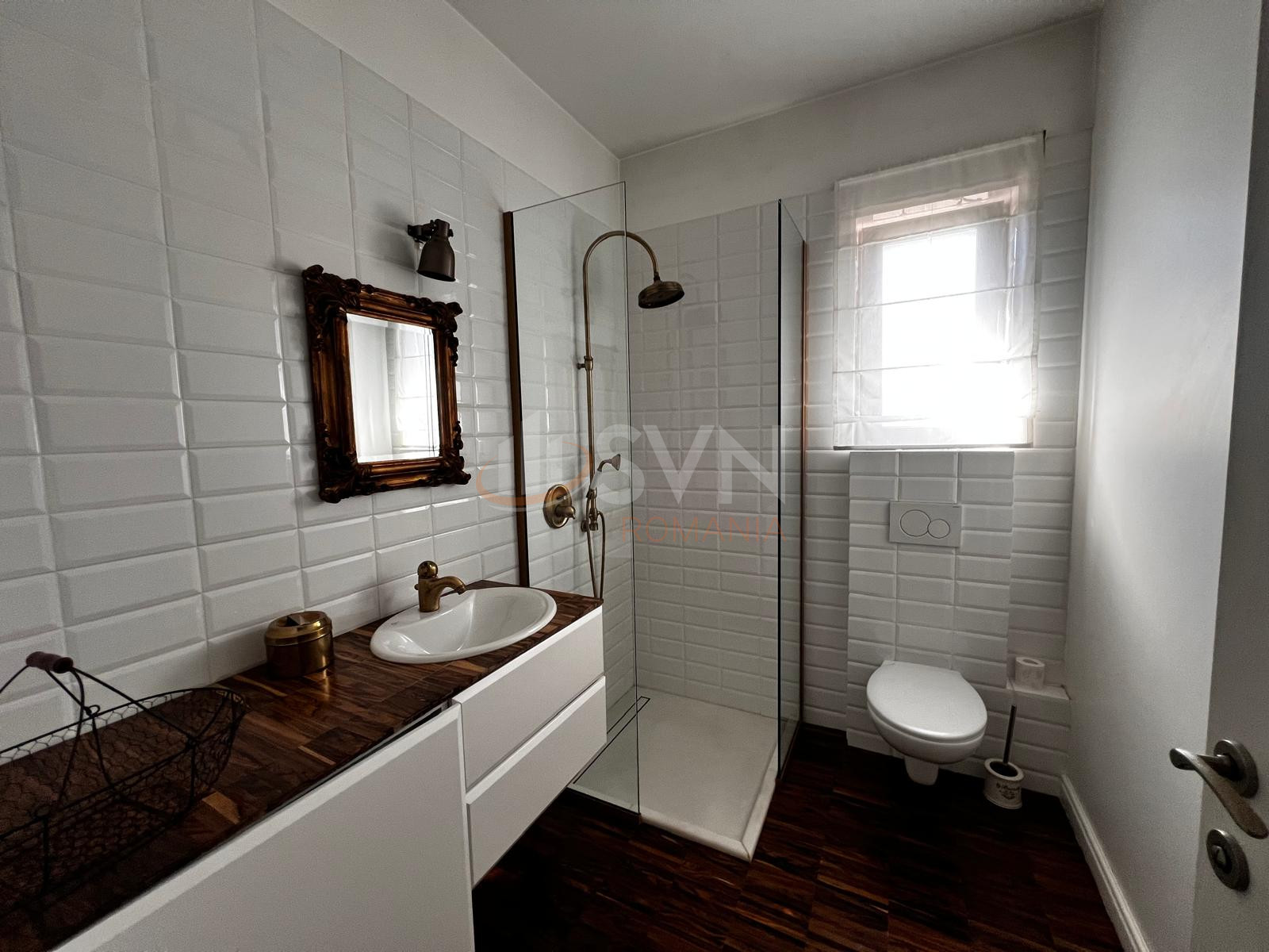 Apartament, 4 camere Bucuresti/Alba Iulia