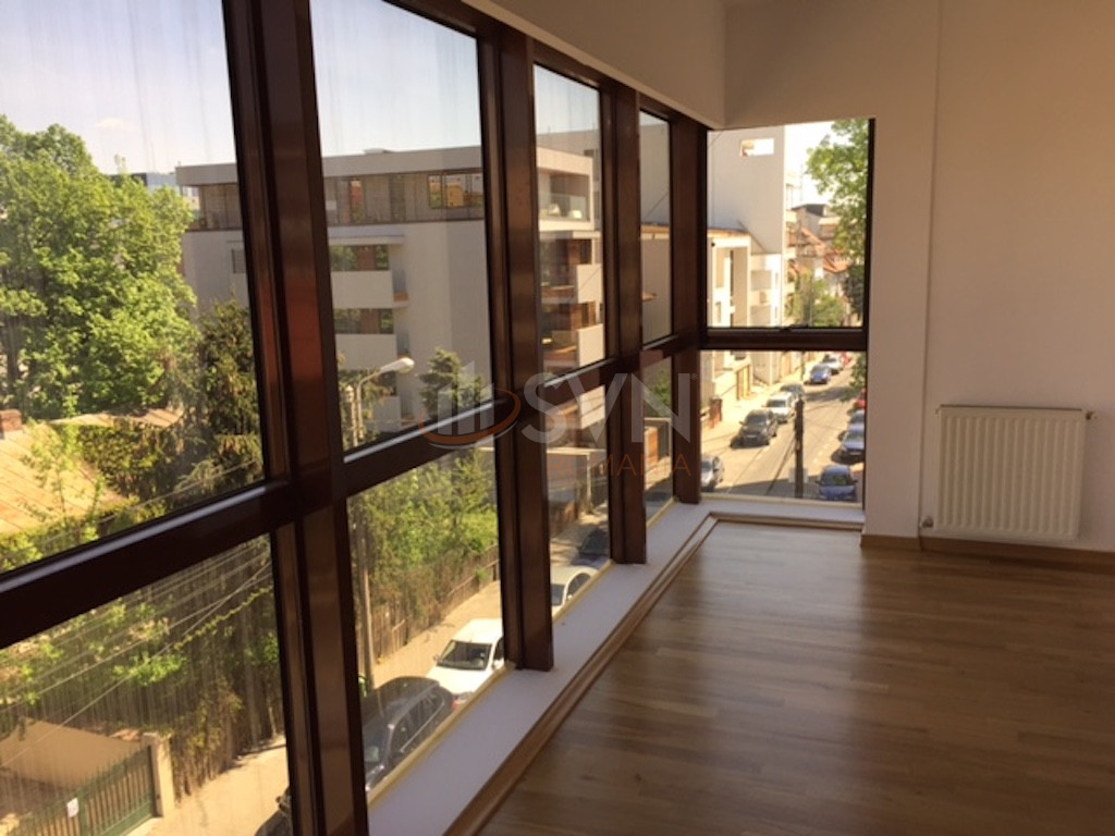 Apartament, 4 camere Bucuresti/Aviatorilor