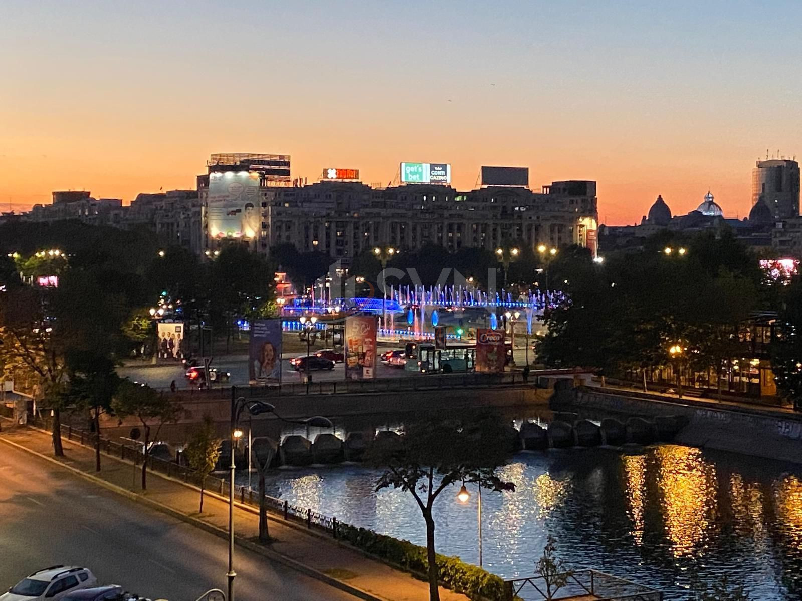 Apartament, 4 camere Bucuresti/Piata Unirii (s3)