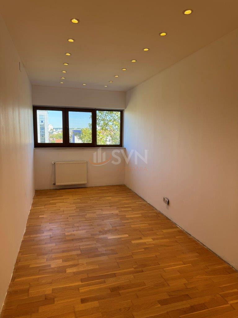 Apartament, 4 camere Bucuresti/Parcul Carol