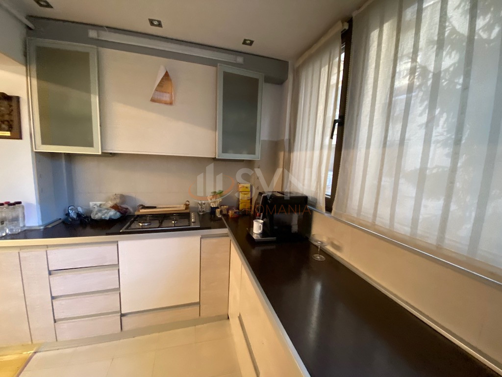Apartament, 4 camere Bucuresti/Capitale
