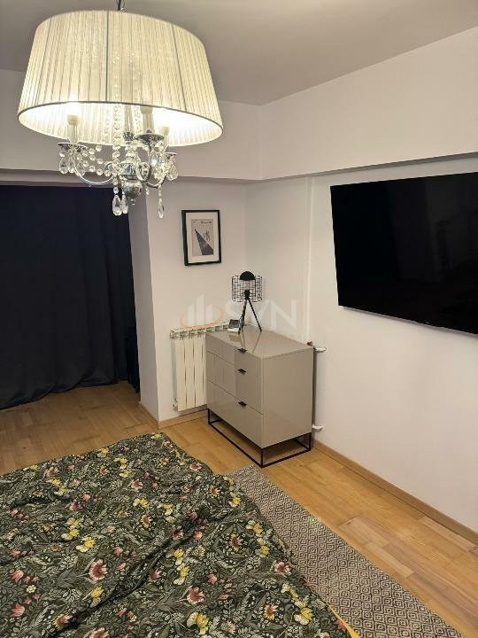 Apartament, 4 camere Bucuresti/Decebal