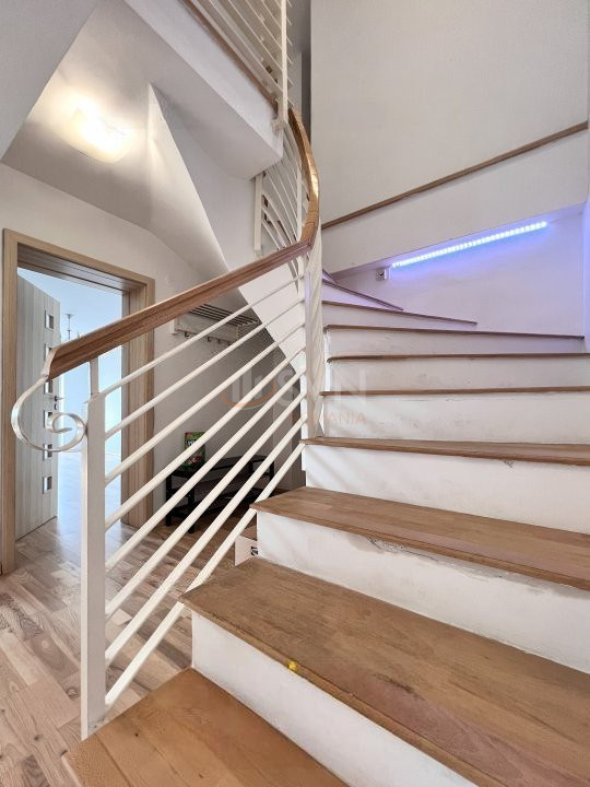 Apartament, 4 camere Bucuresti/Decebal