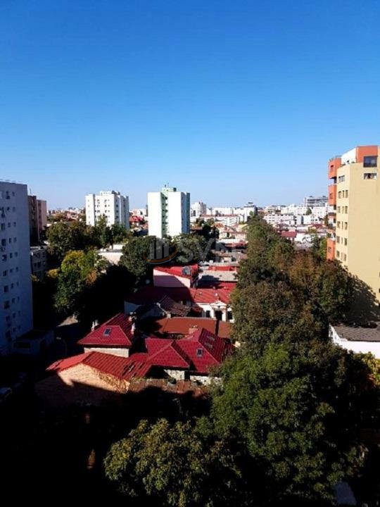 Apartament, 4 camere Bucuresti/Decebal
