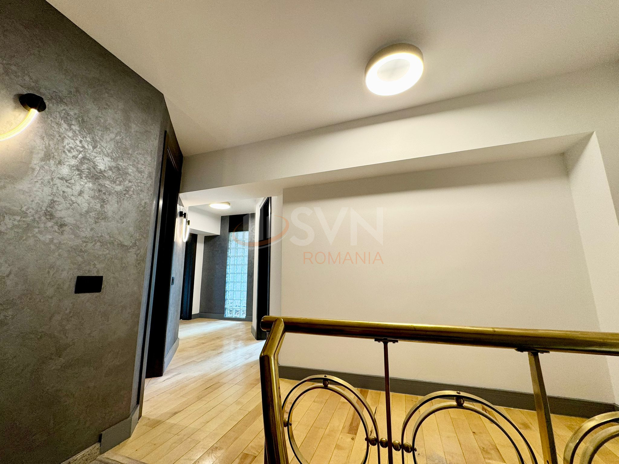 Apartament, 4 camere Bucuresti/Alba Iulia