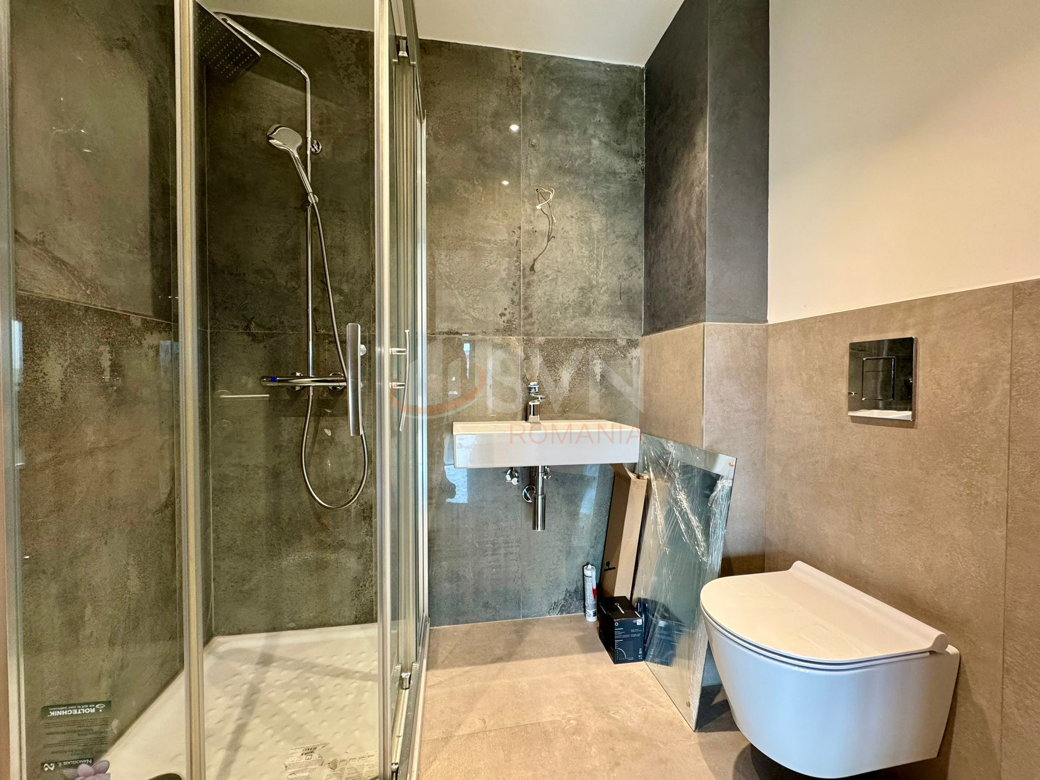 Apartament, 4 camere Bucuresti/Alba Iulia