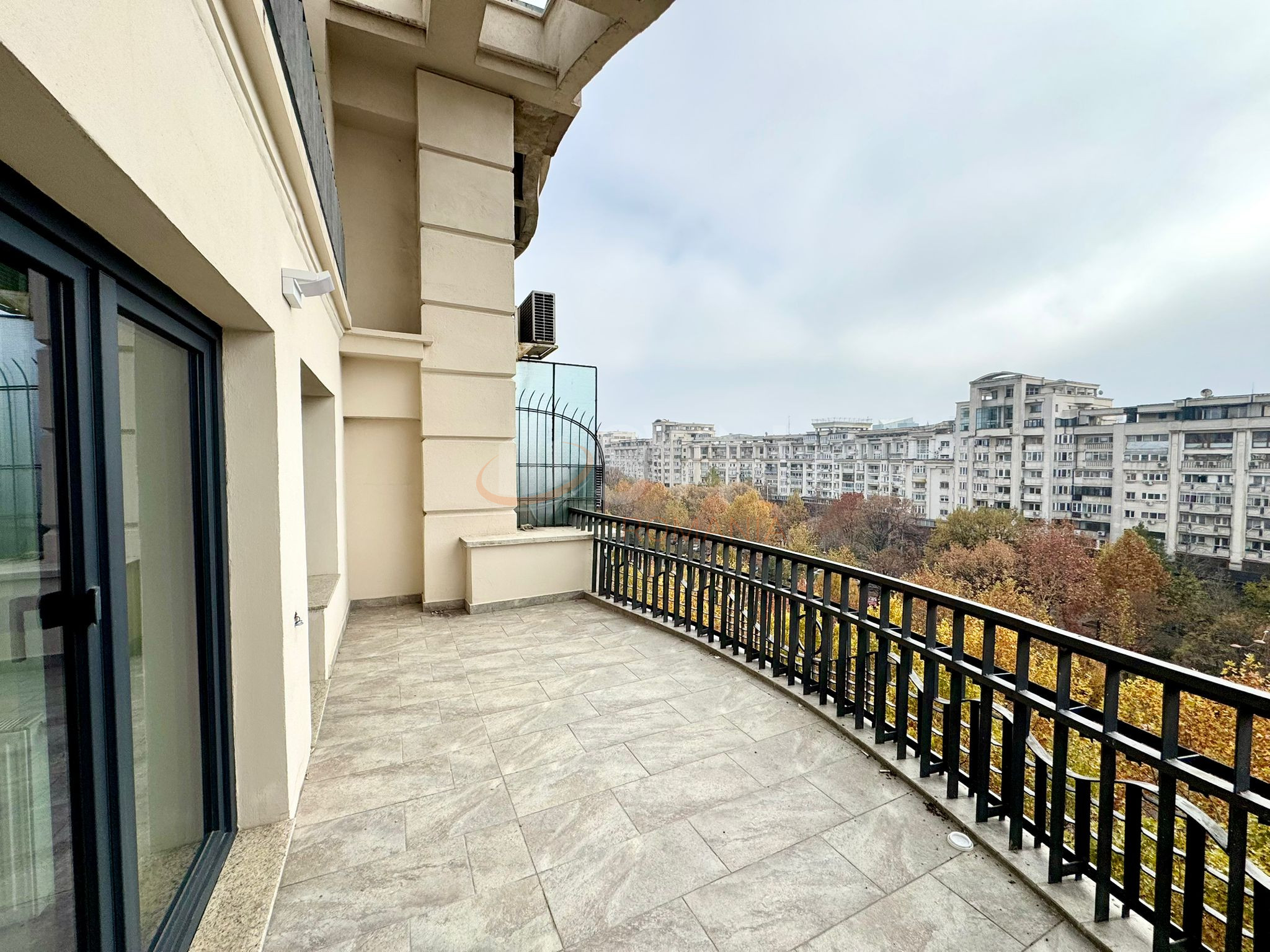 Apartament, 4 camere Bucuresti/Alba Iulia