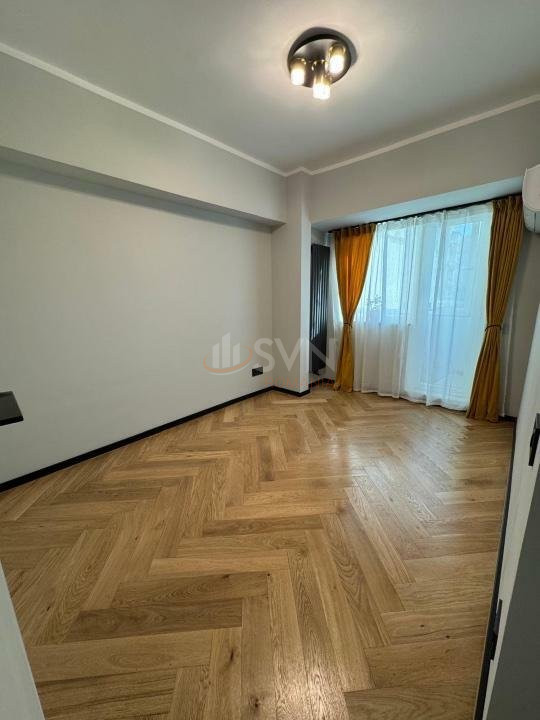 Apartament, 4 camere Bucuresti/Piata Unirii (s3)