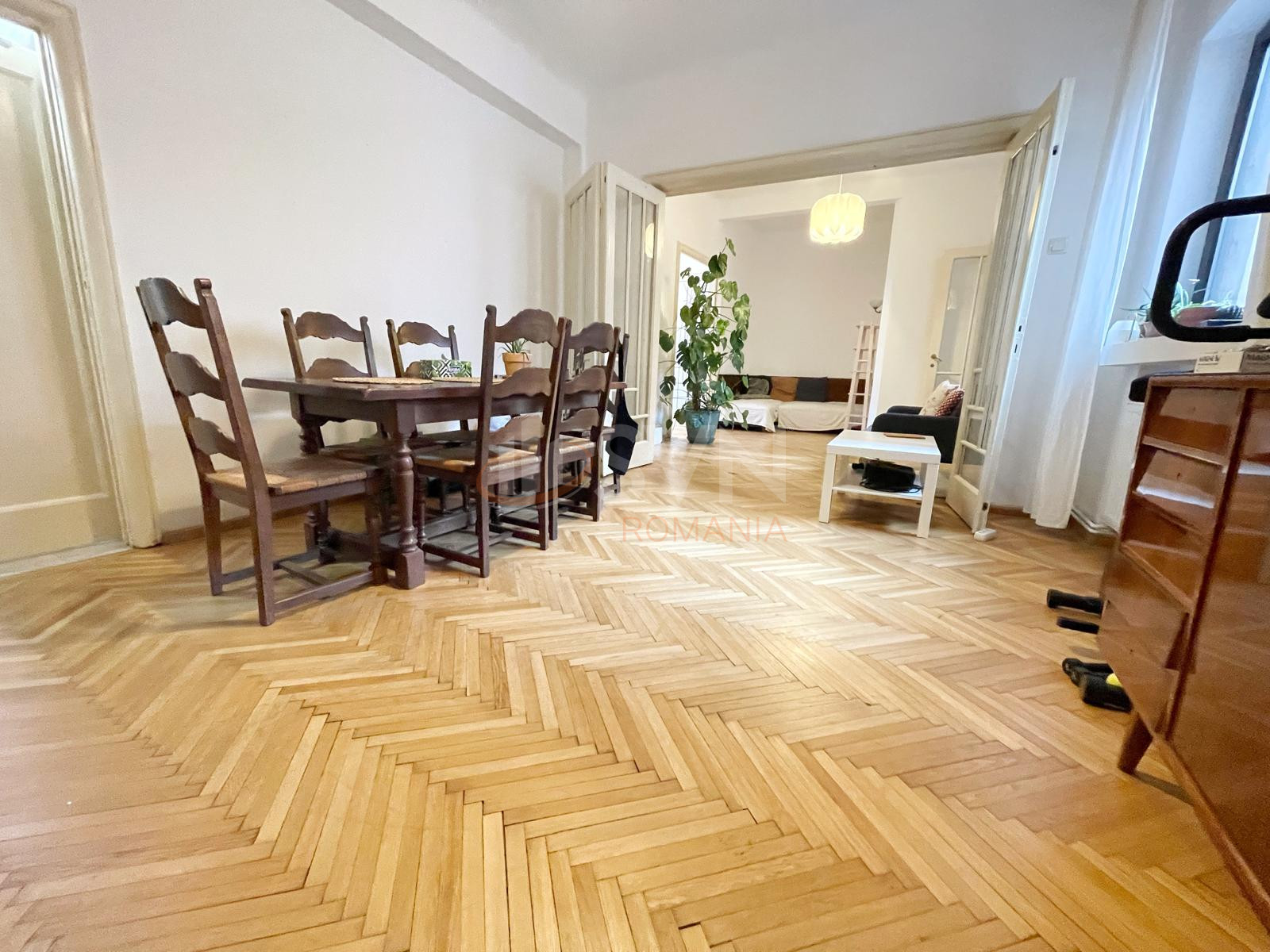 Apartament, 4 camere Bucuresti/Universitate (s2)