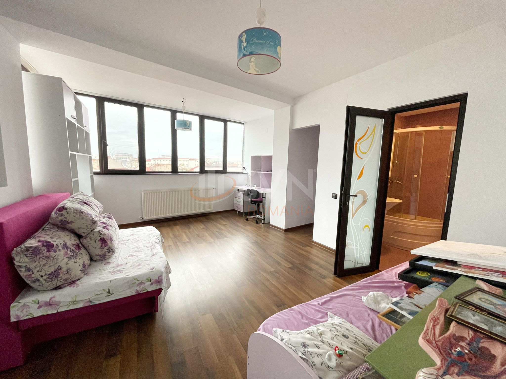 Apartament, 4 camere Bucuresti/Calea Calarasilor