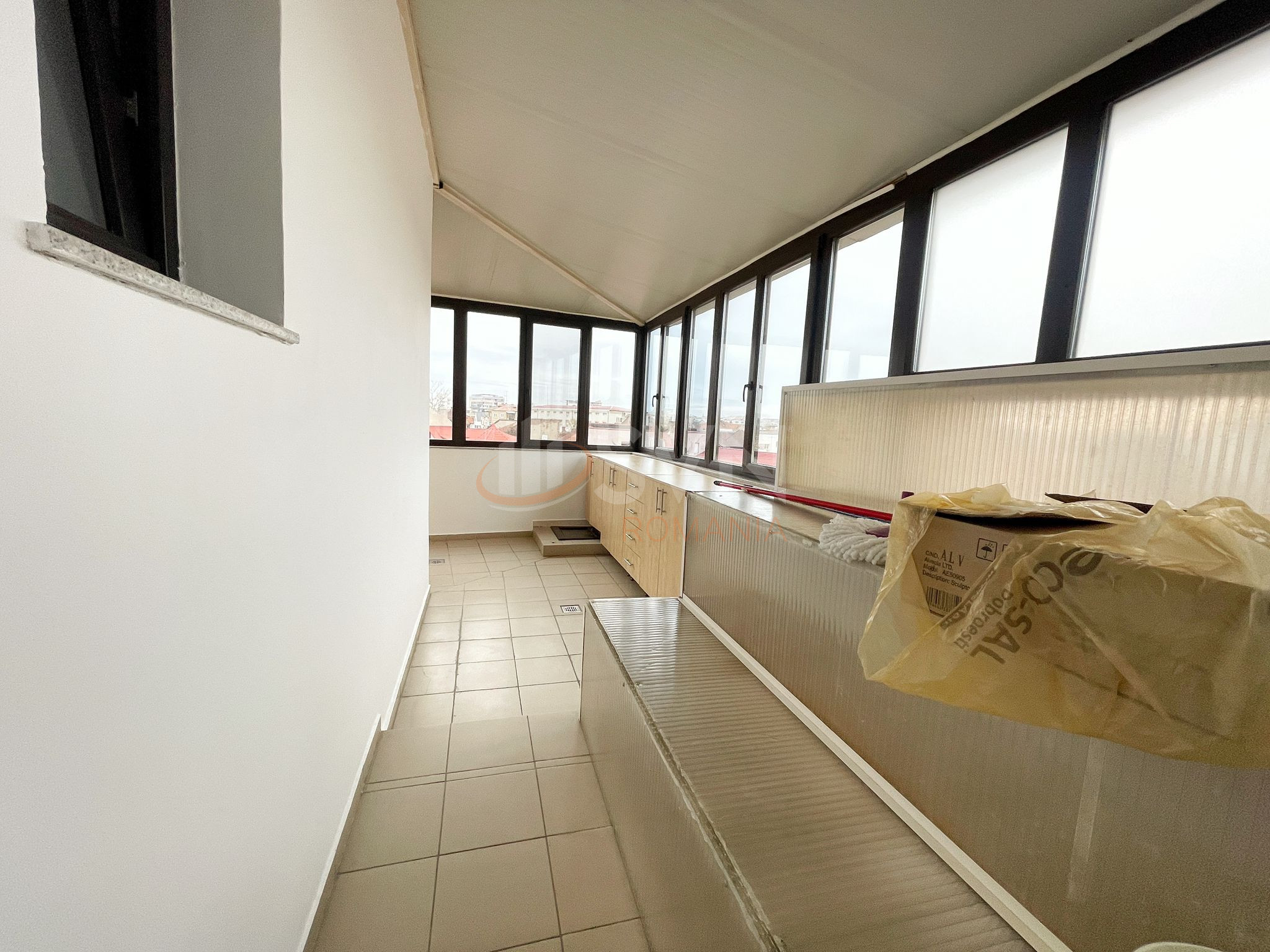 Apartament, 4 camere Bucuresti/Calea Calarasilor