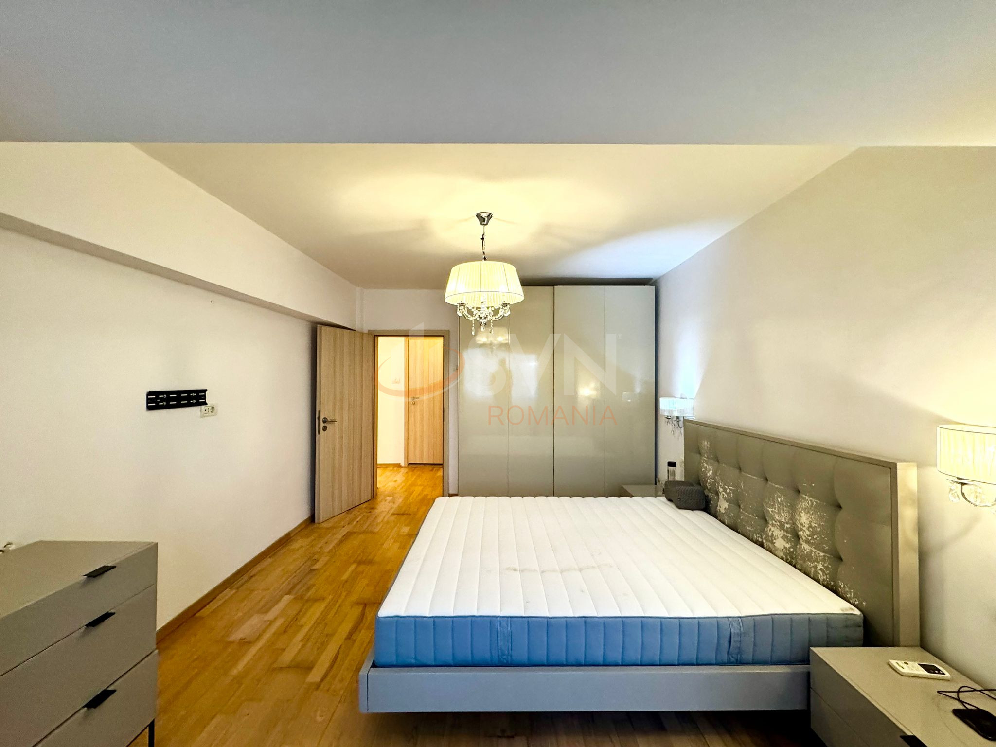 Apartament, 4 camere Bucuresti/Alba Iulia