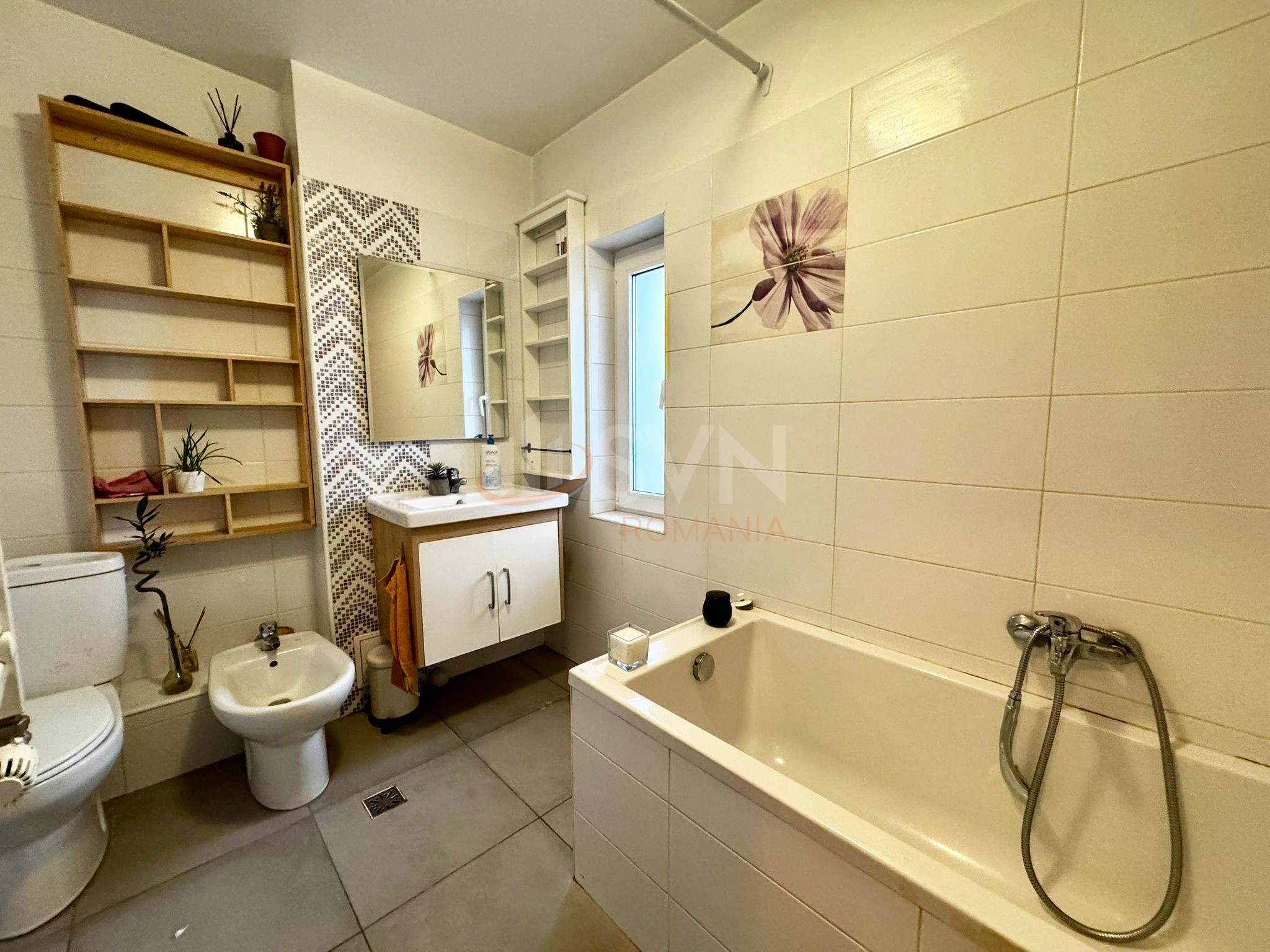 Apartament, 4 camere Bucuresti/Alba Iulia