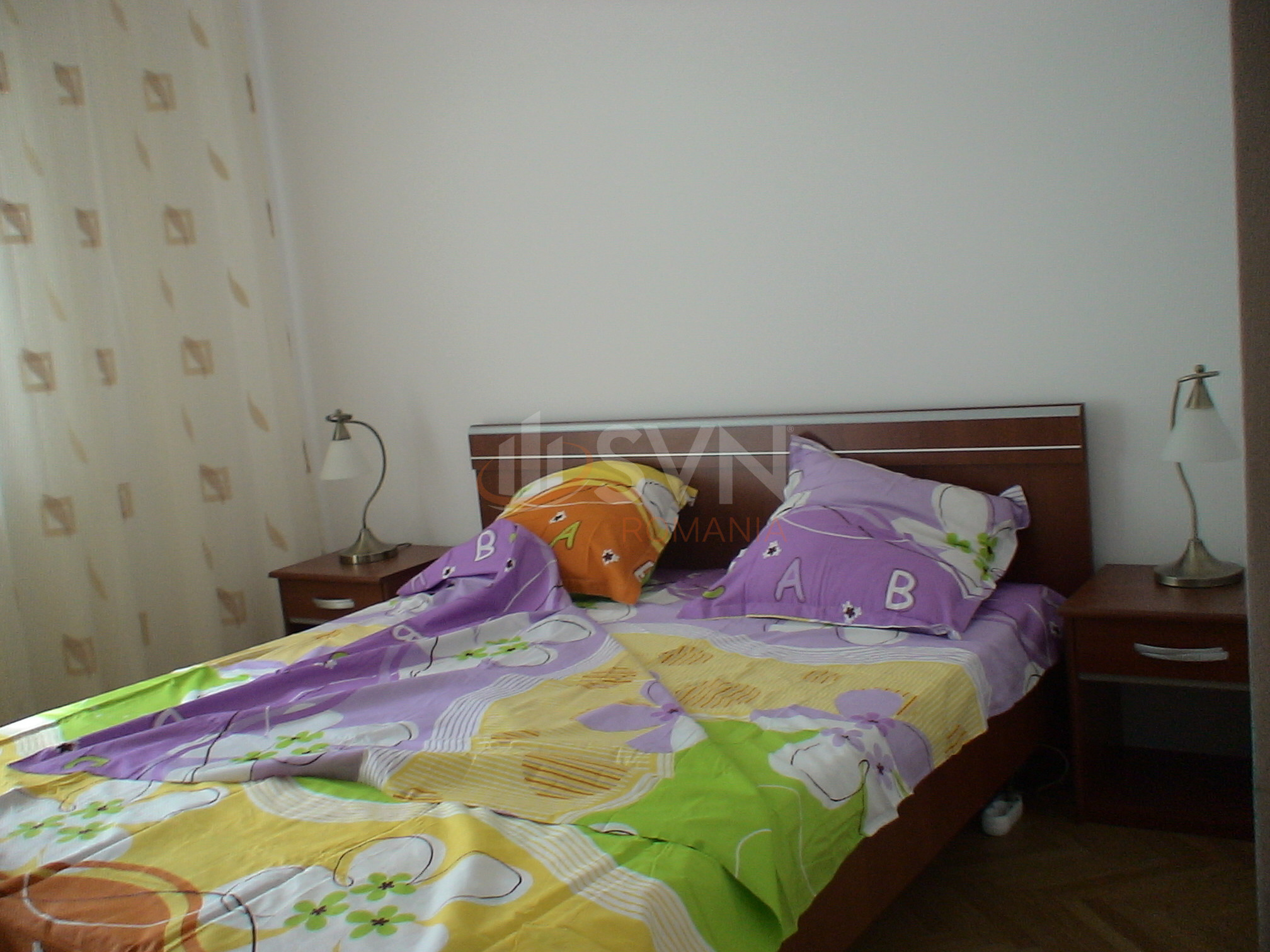 Apartament, 4 camere Bucuresti/Vacaresti
