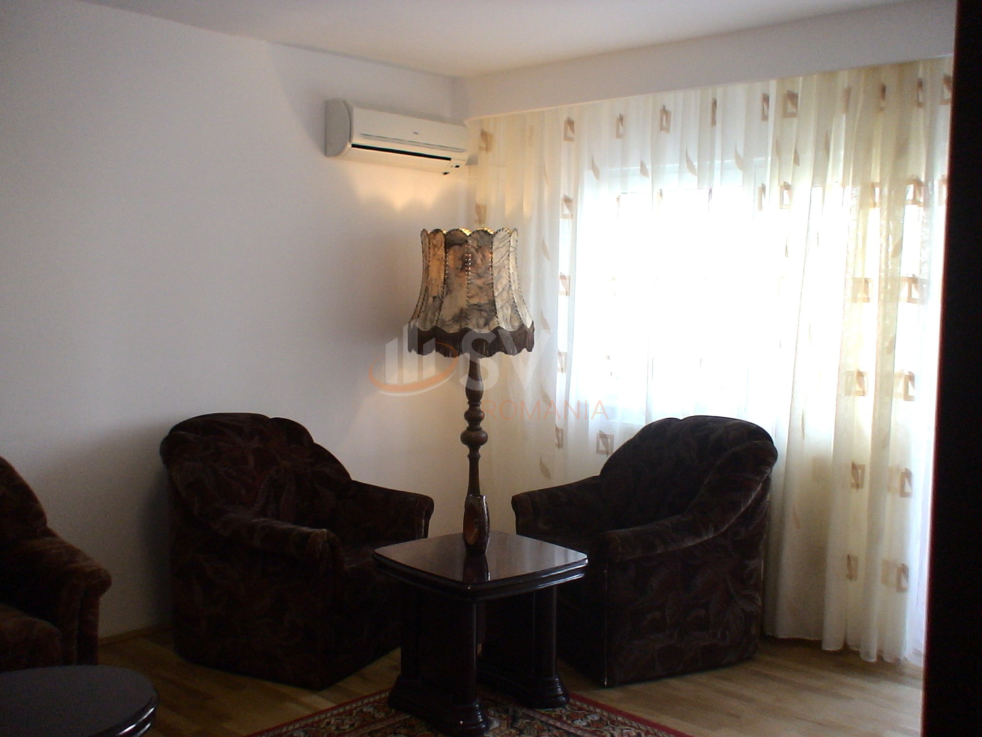 Apartament, 4 camere Bucuresti/Vacaresti