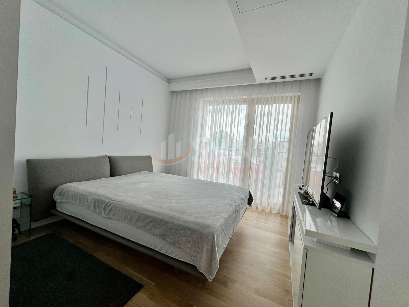 Apartament, 4 camere Bucuresti/Dacia