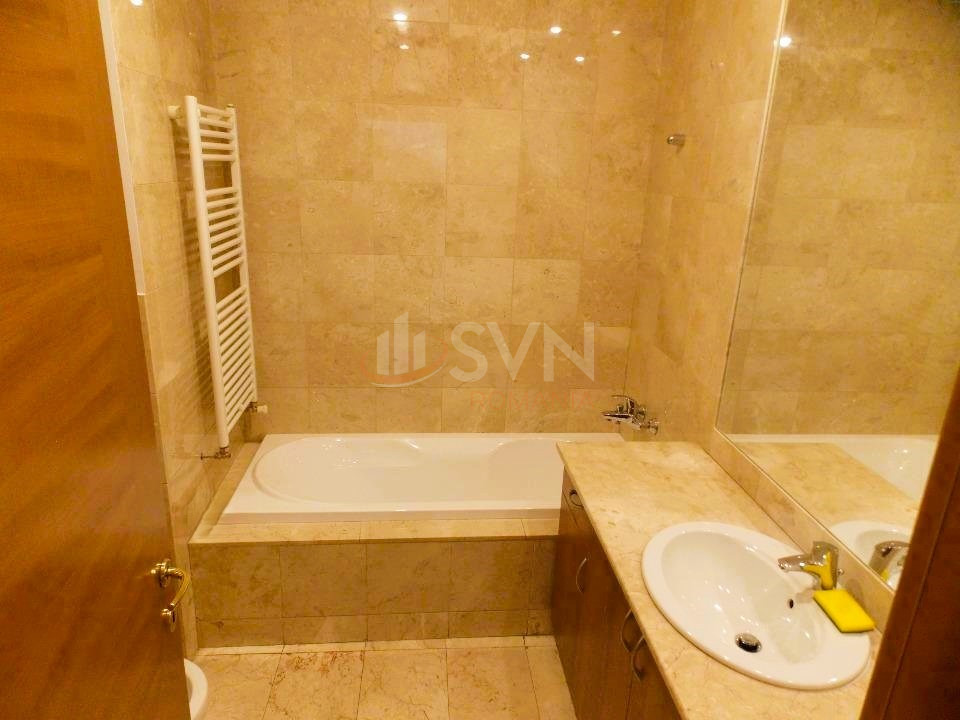Apartament, 4 camere Bucuresti/Calea Victoriei