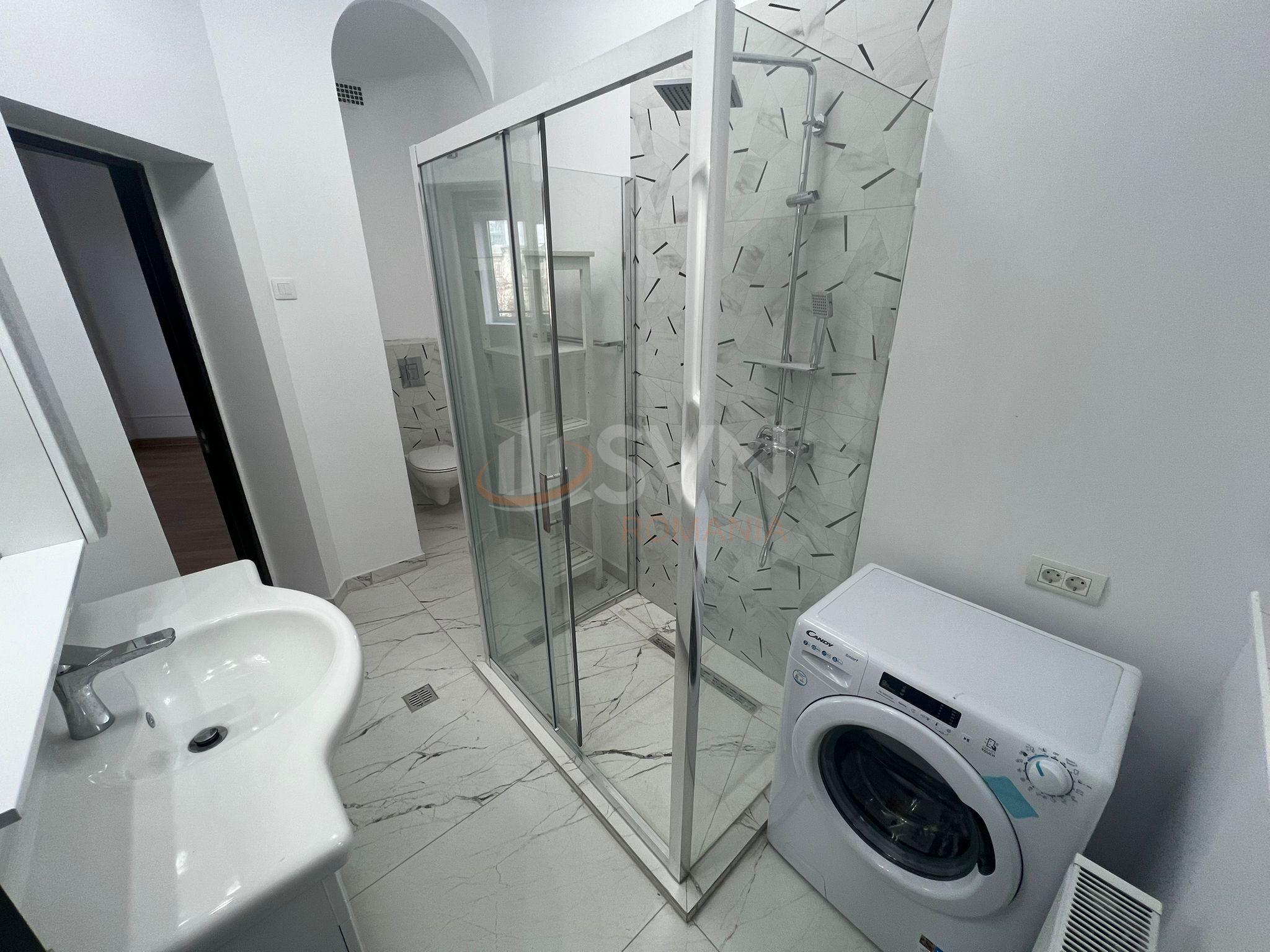 Apartament, 4 camere Bucuresti/Piata Victoriei