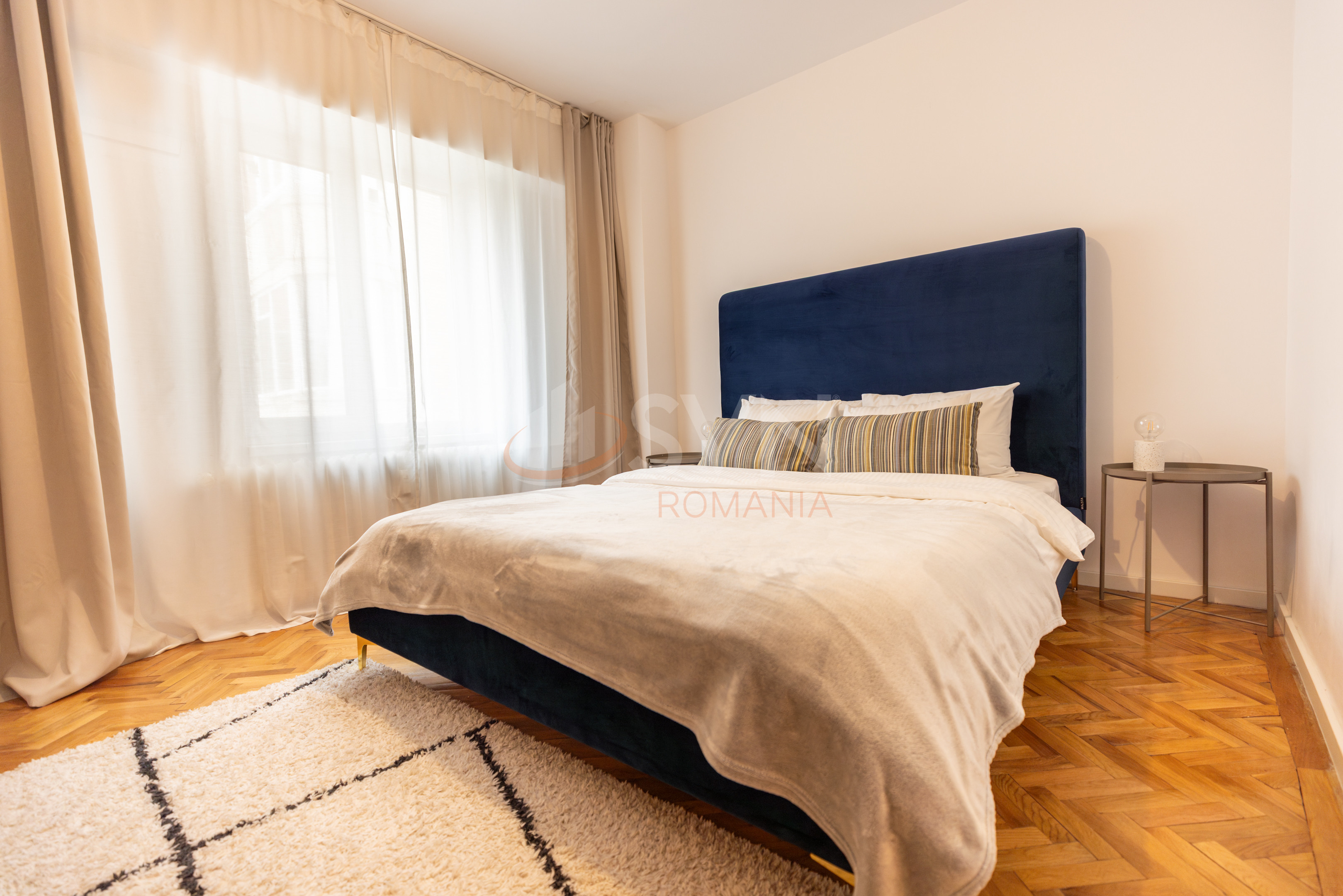 Apartament, 4 camere Bucuresti/Decebal