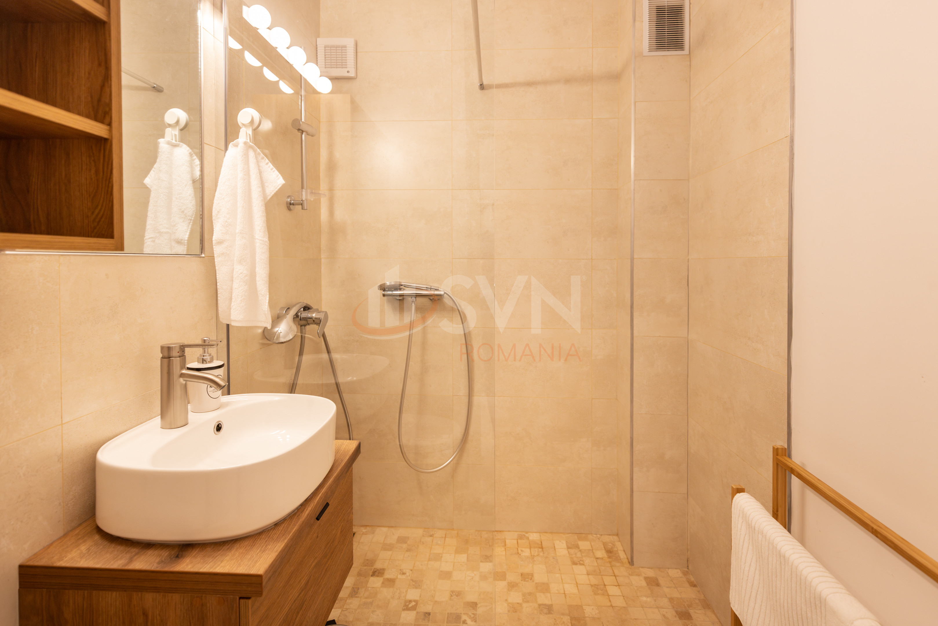 Apartament, 4 camere Bucuresti/Decebal