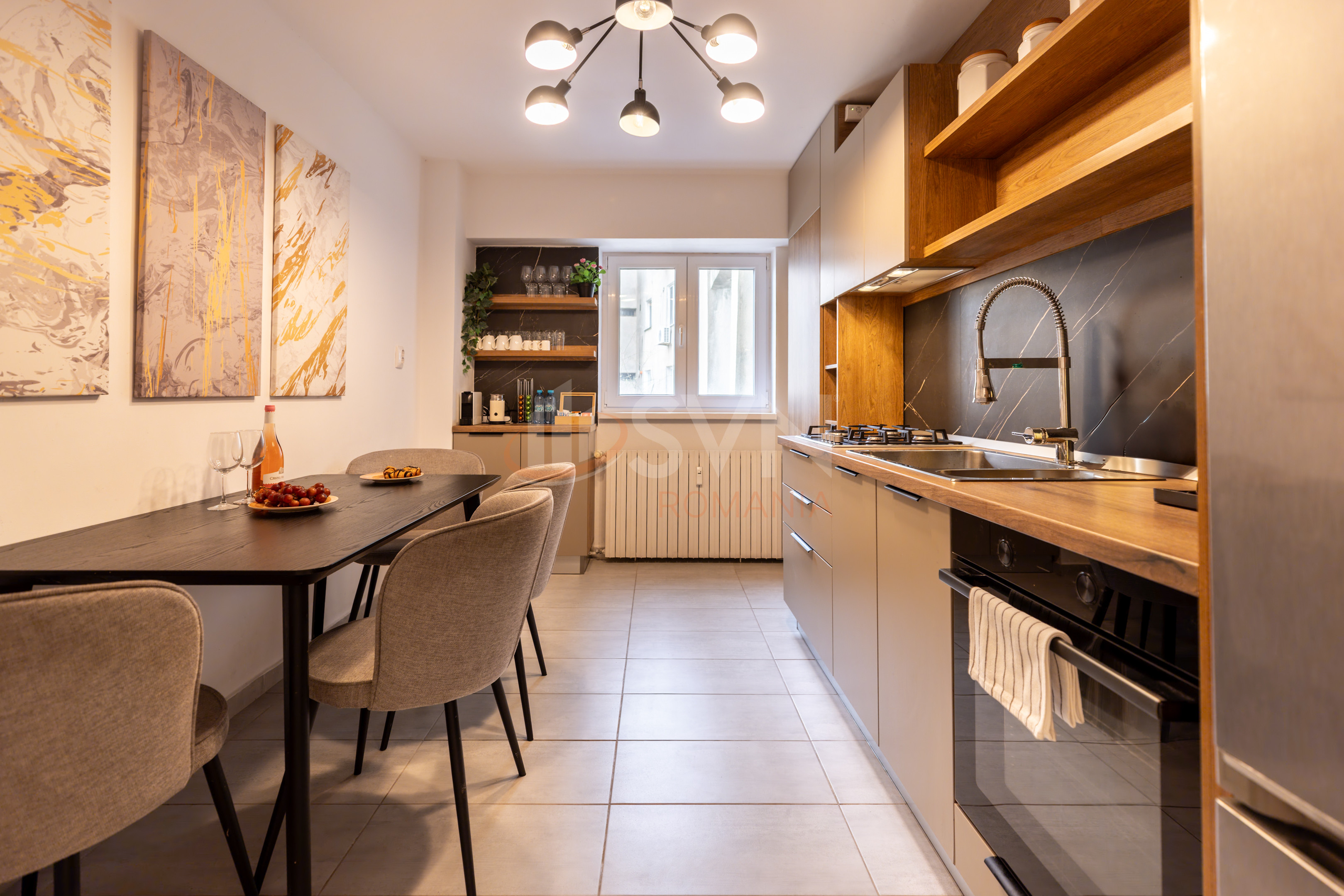 Apartament, 4 camere Bucuresti/Decebal