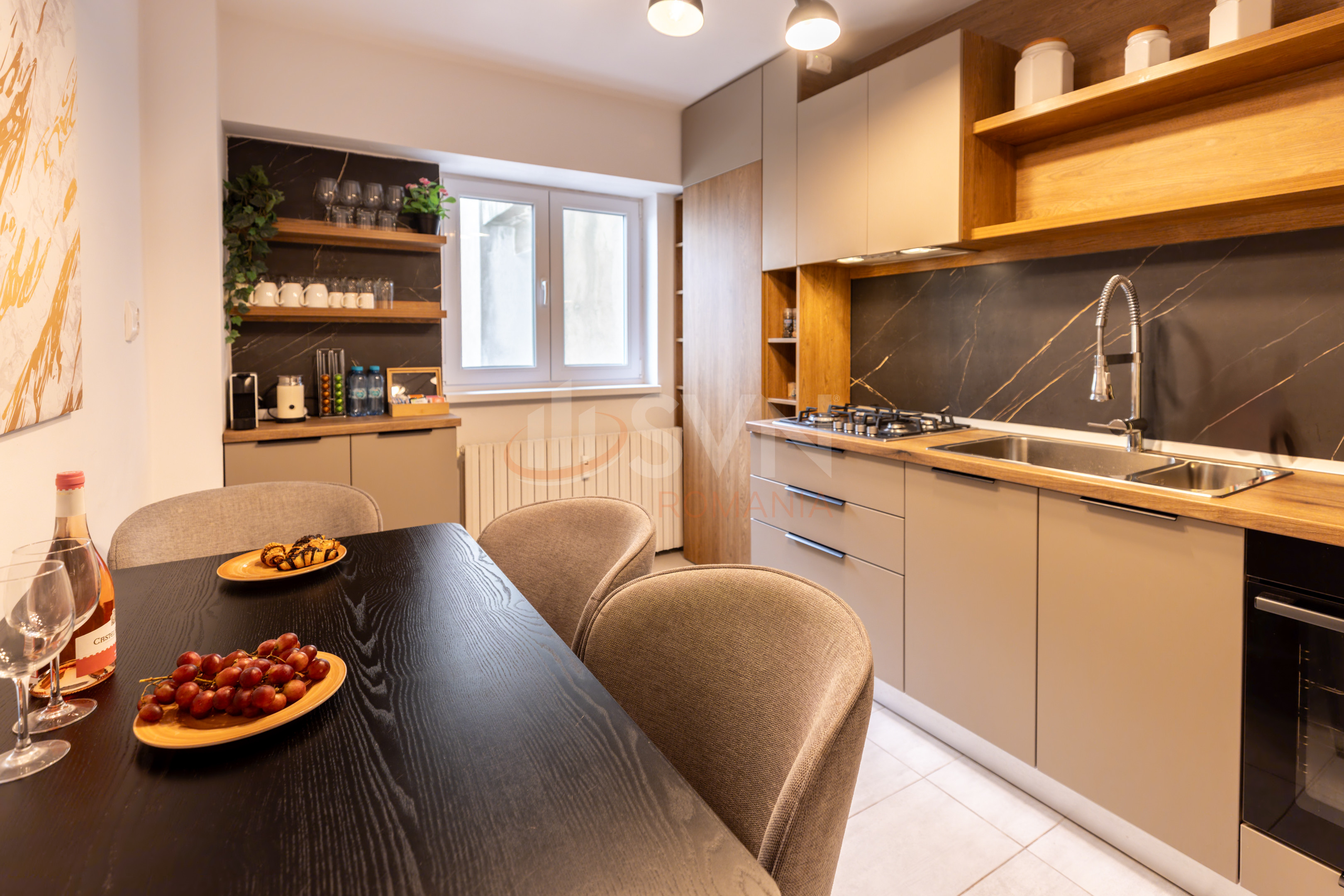 Apartament, 4 camere Bucuresti/Decebal