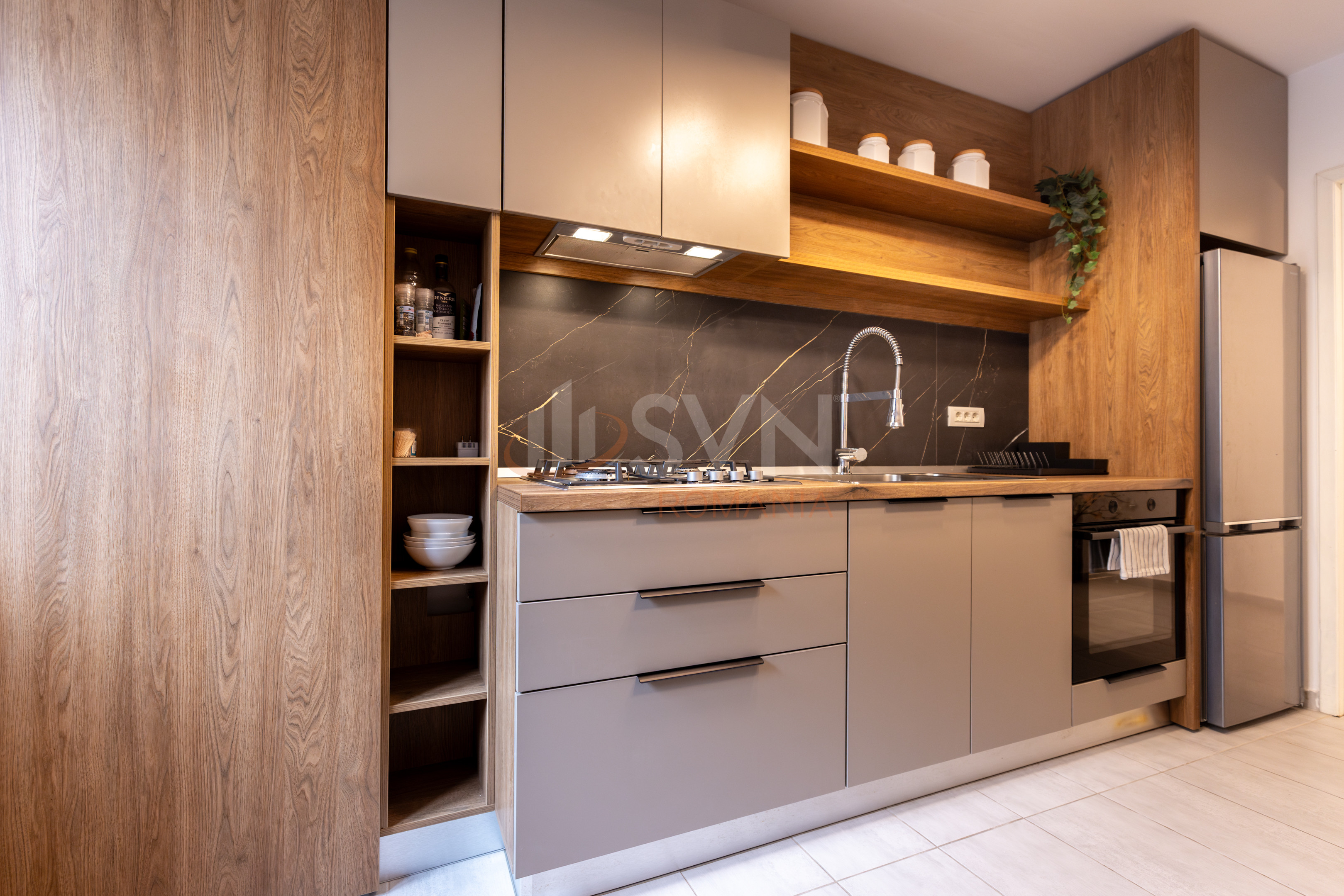 Apartament, 4 camere Bucuresti/Decebal