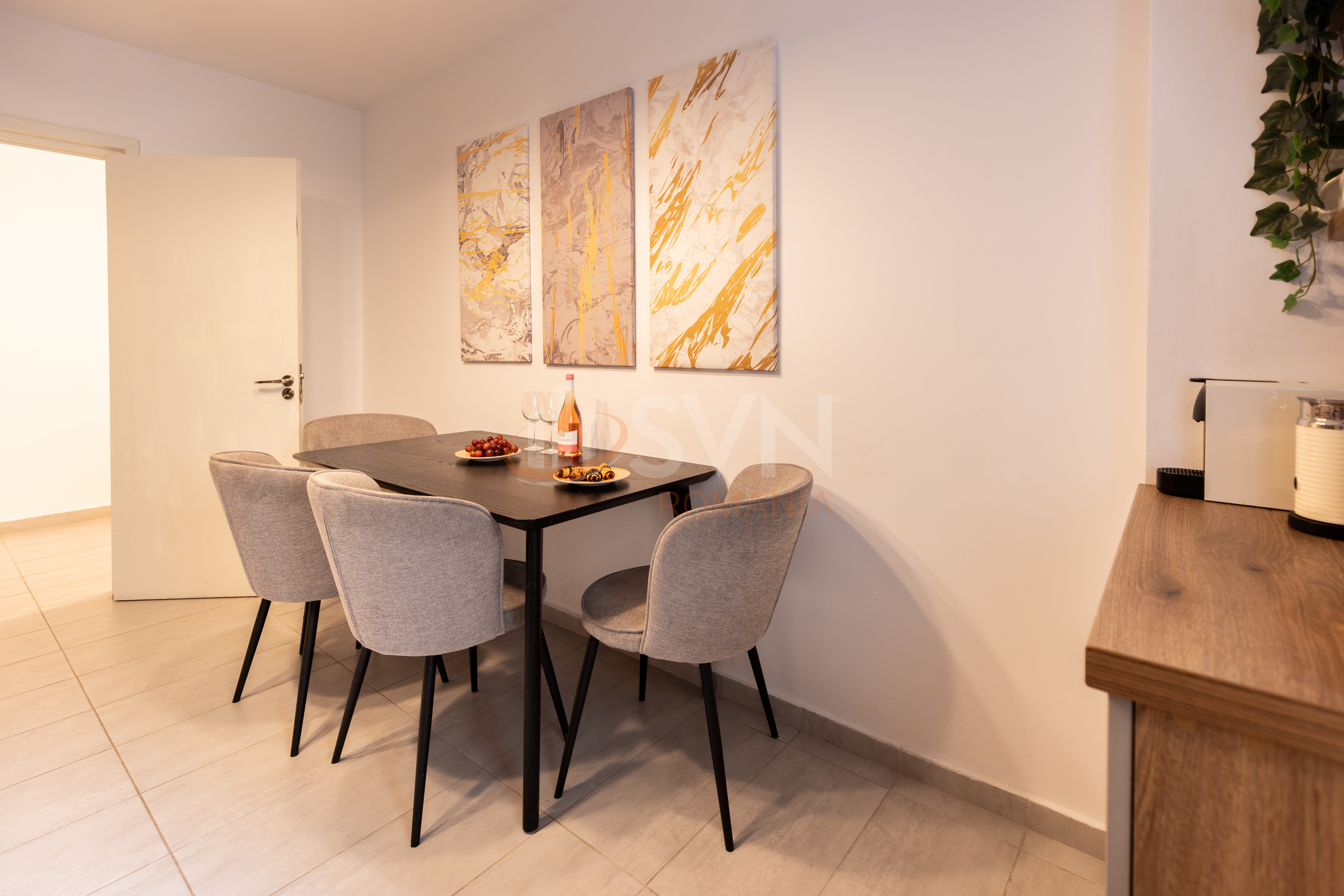 Apartament, 4 camere Bucuresti/Decebal