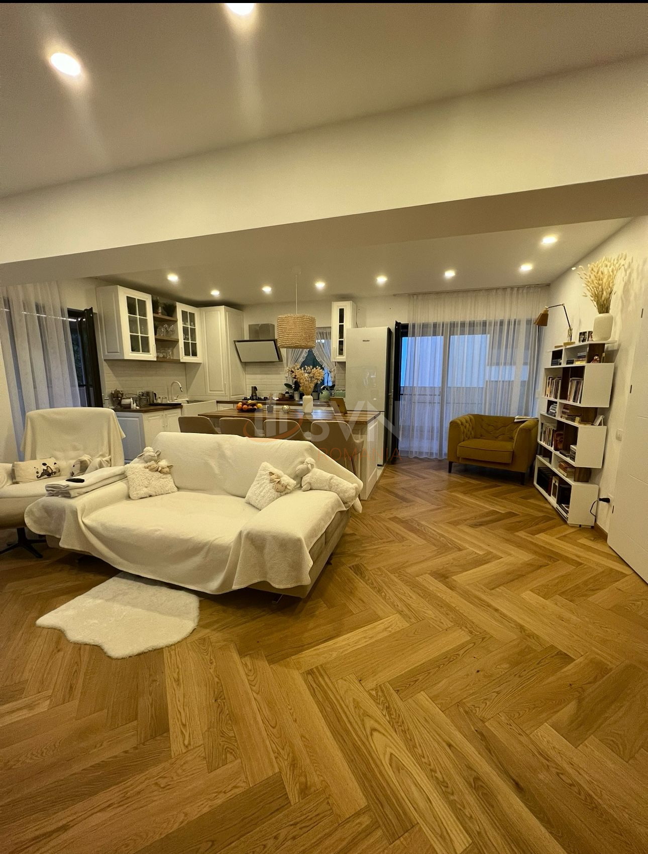 Apartament, 4 camere Bucuresti/Iancu Nicolae