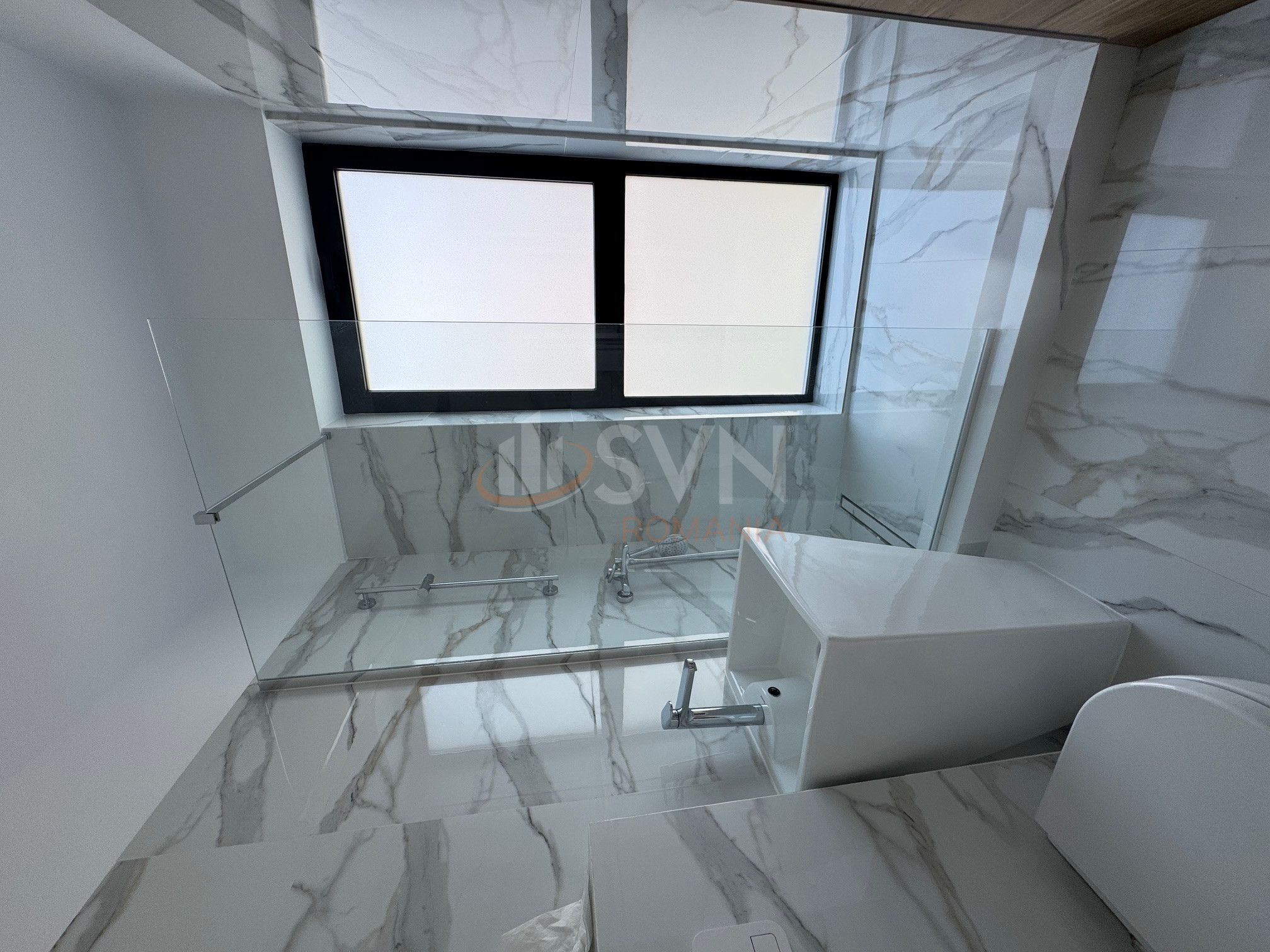 Apartament, 4 camere Bucuresti/Aviatiei