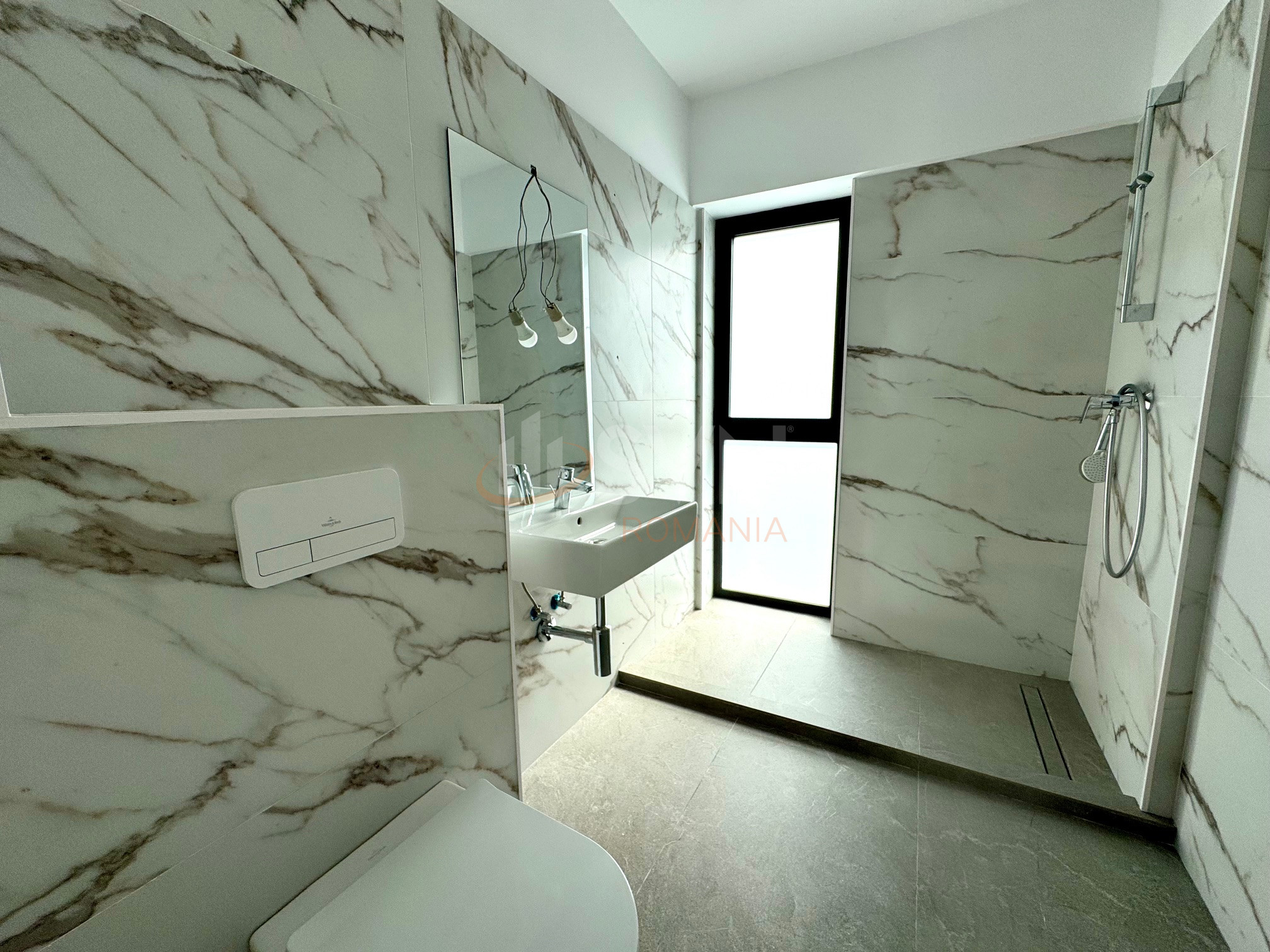 Apartament, 4 camere Bucuresti/Aviatiei