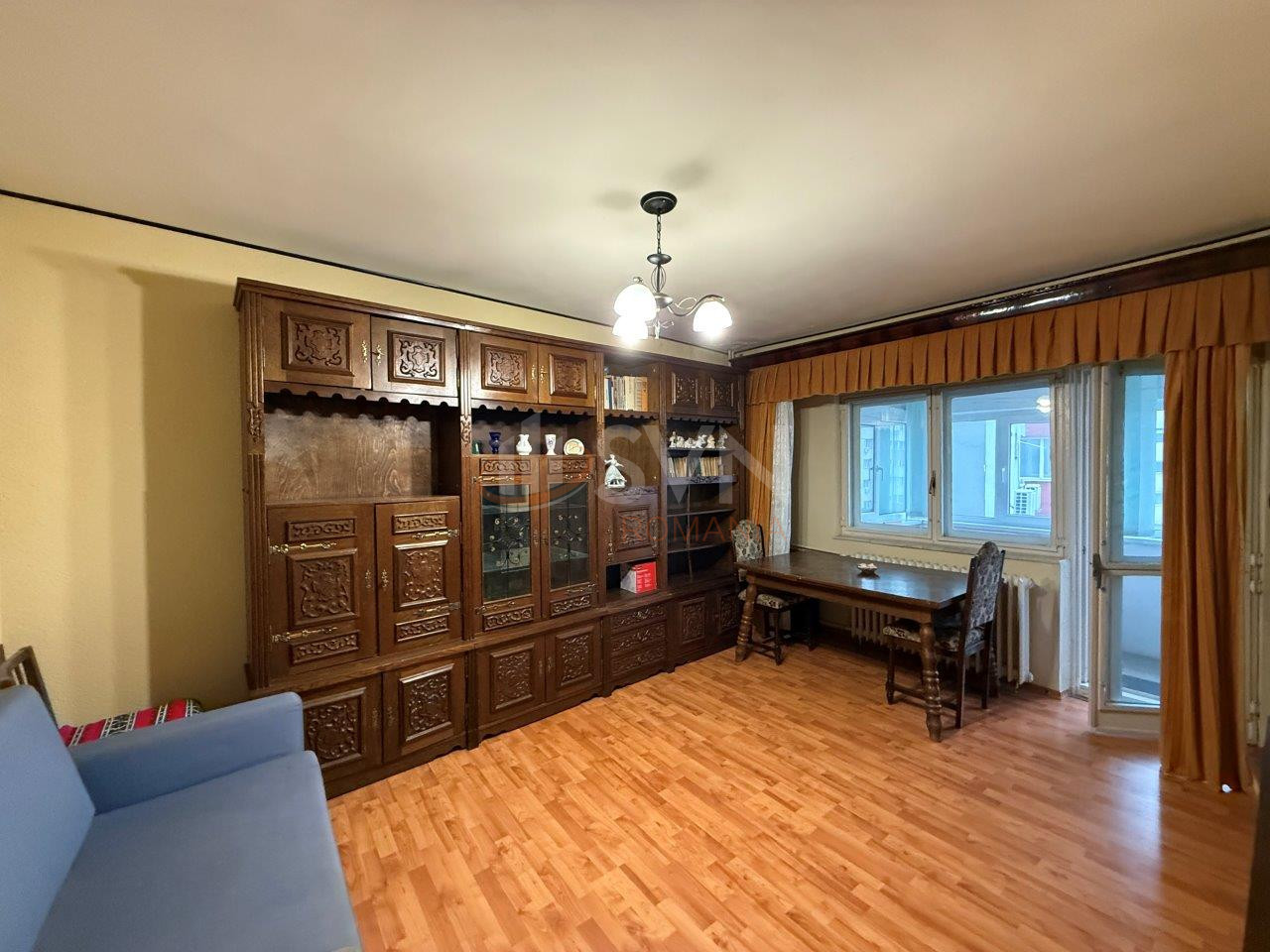 Apartament, 4 camere Bucuresti/1 Mai