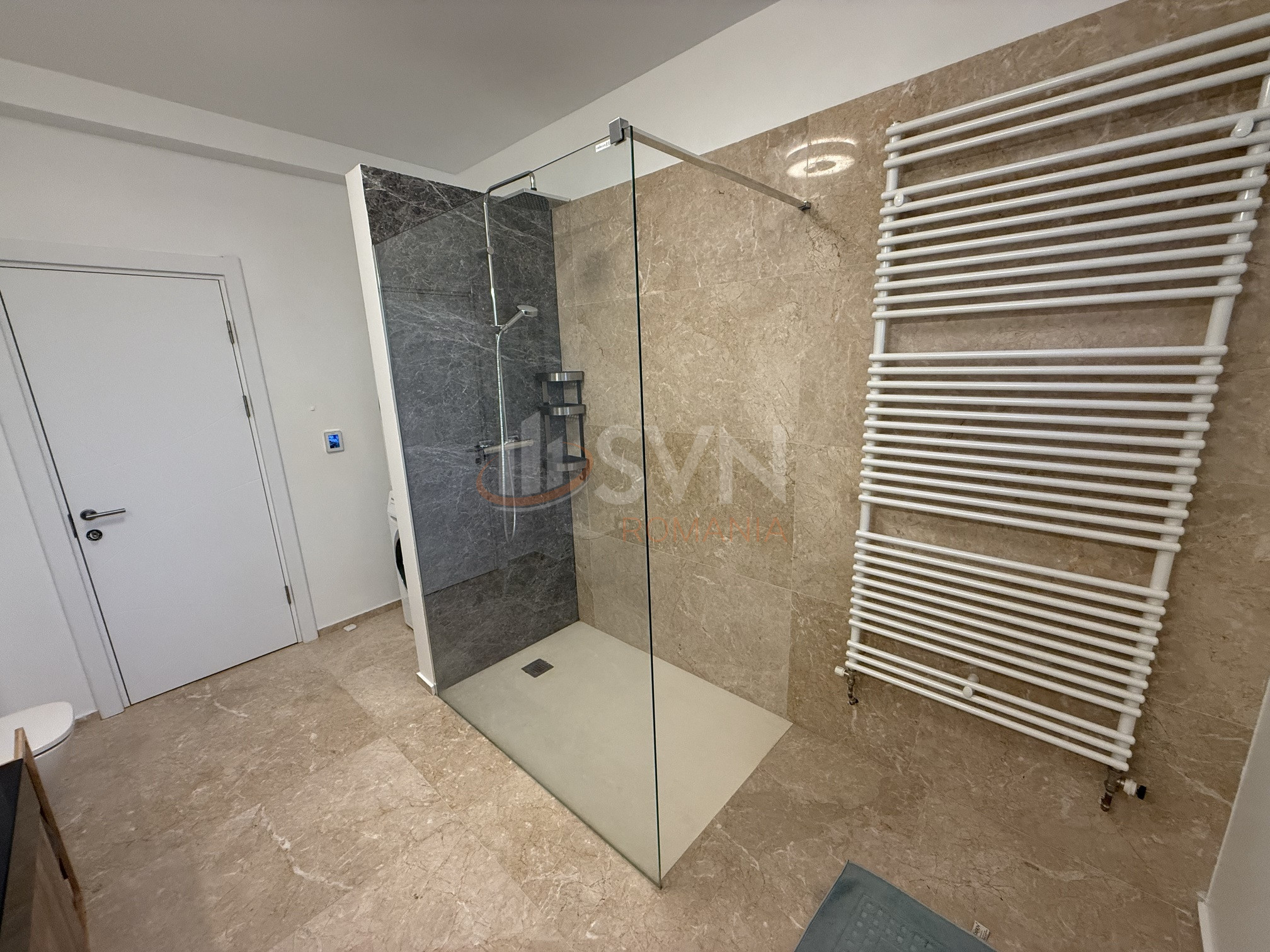 Apartament, 4 camere Bucuresti/Primaverii