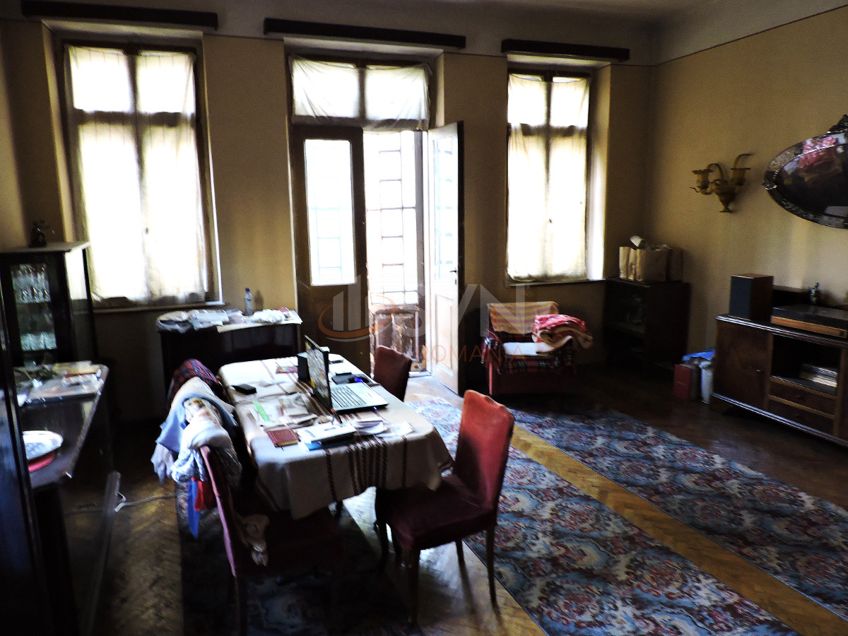 Apartament, 4 camere Bucuresti/Kogalniceanu
