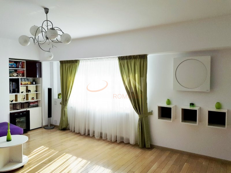 Apartament, 4 camere Bucuresti/Magheru