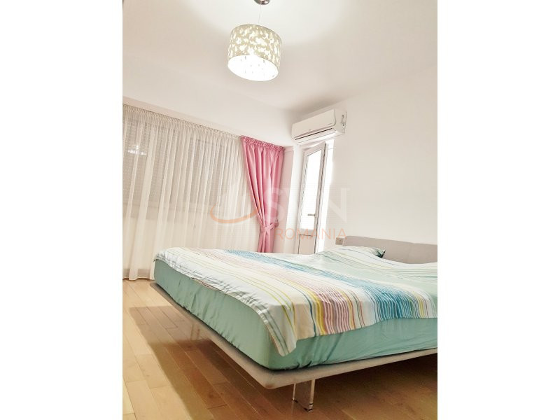 Apartament, 4 camere Bucuresti/Magheru