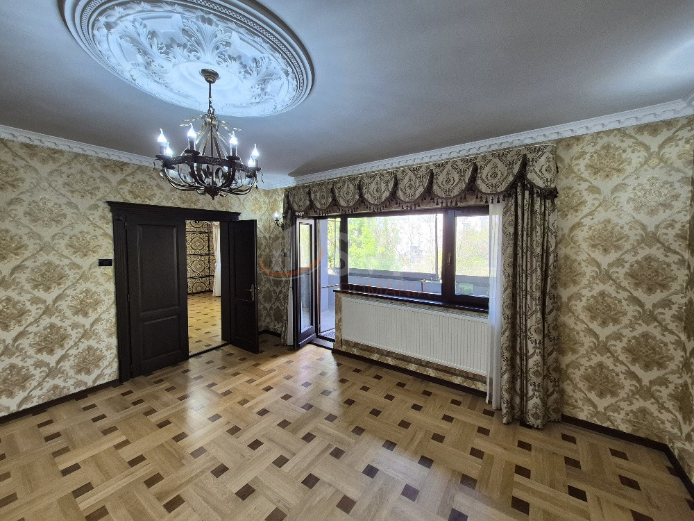 Apartament, 4 camere Bucuresti/Primaverii
