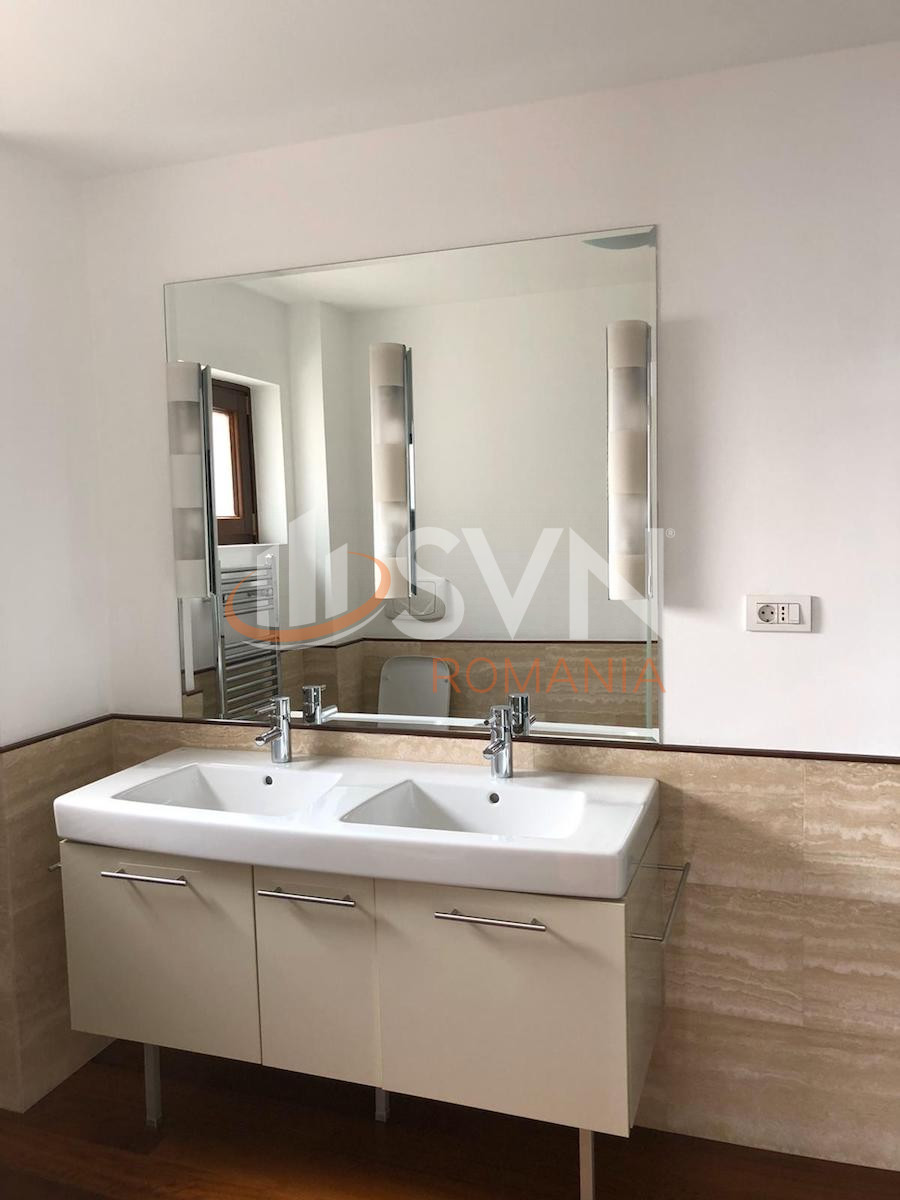 Apartament, 4 camere Bucuresti/Aviatorilor
