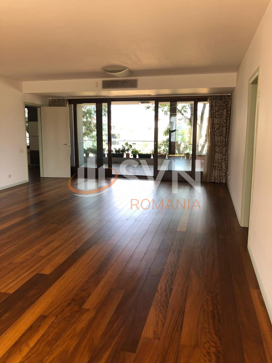 Apartament, 4 camere Bucuresti/Aviatorilor