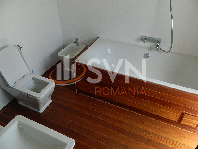 Apartament, 4 camere Bucuresti/Bucurestii Noi