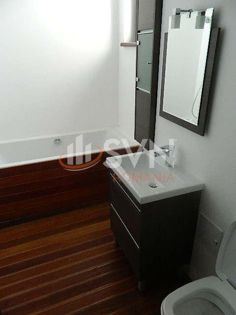 Apartament, 4 camere Bucuresti/Bucurestii Noi