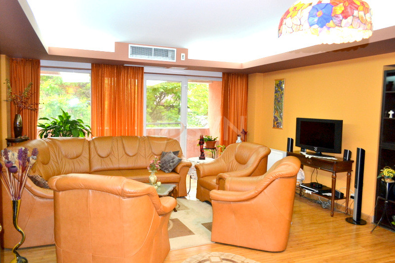 Apartament, 4 camere Bucuresti/Romana