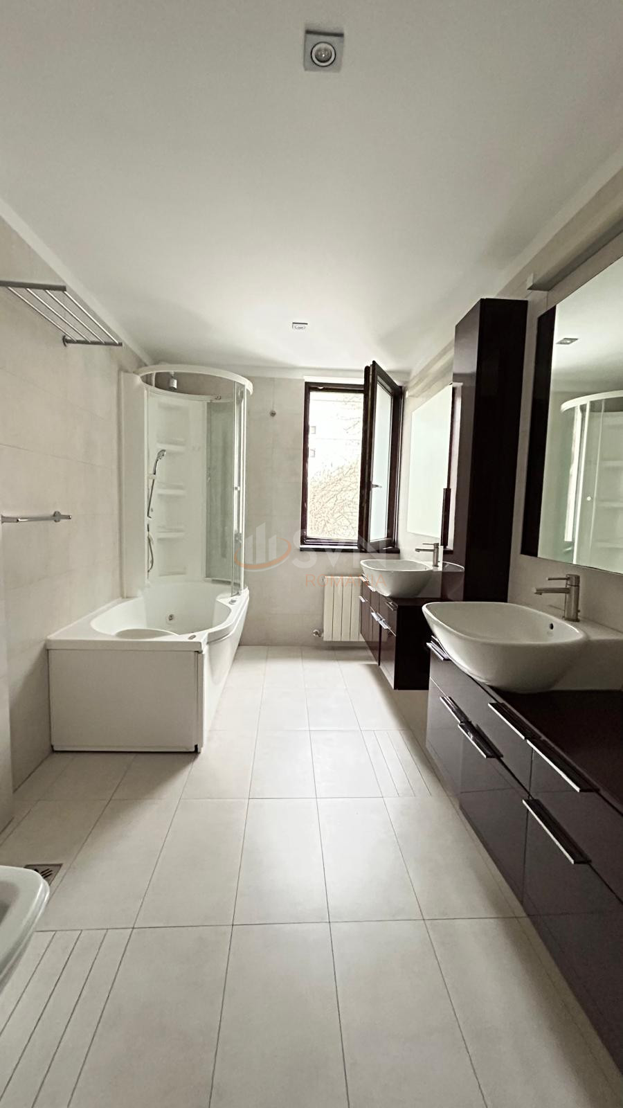 Apartament, 5 camere Bucuresti/Capitale