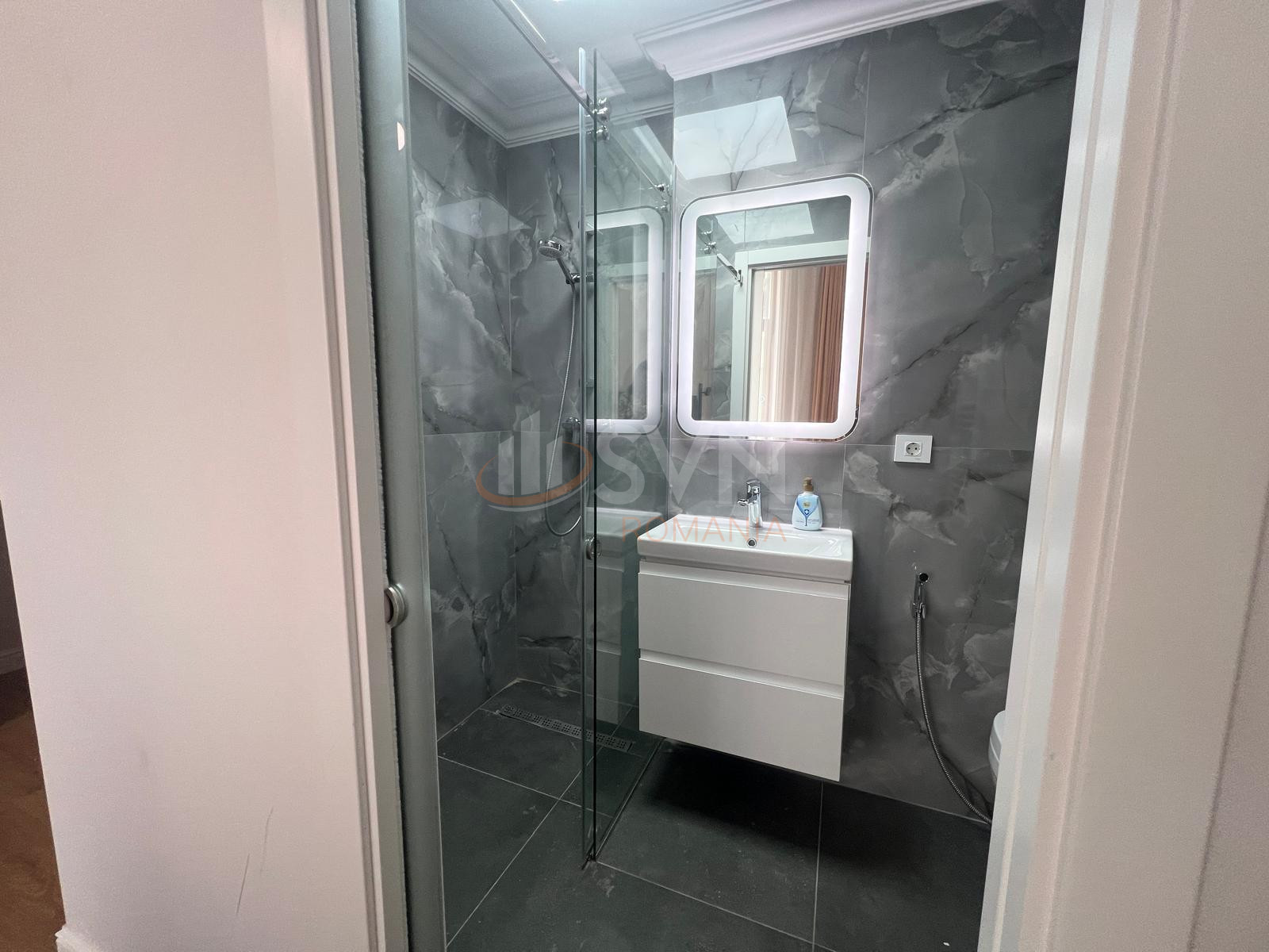 Apartament, 5 camere Bucuresti/Universitate (s2)
