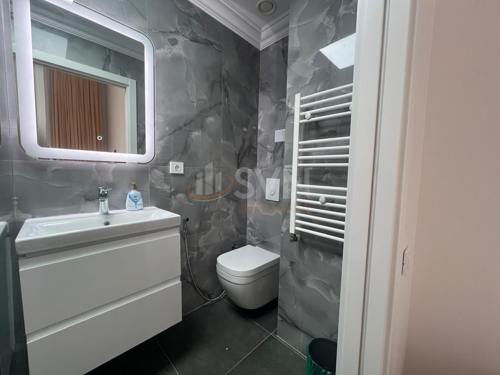 Apartament, 5 camere Bucuresti/Universitate (s2)