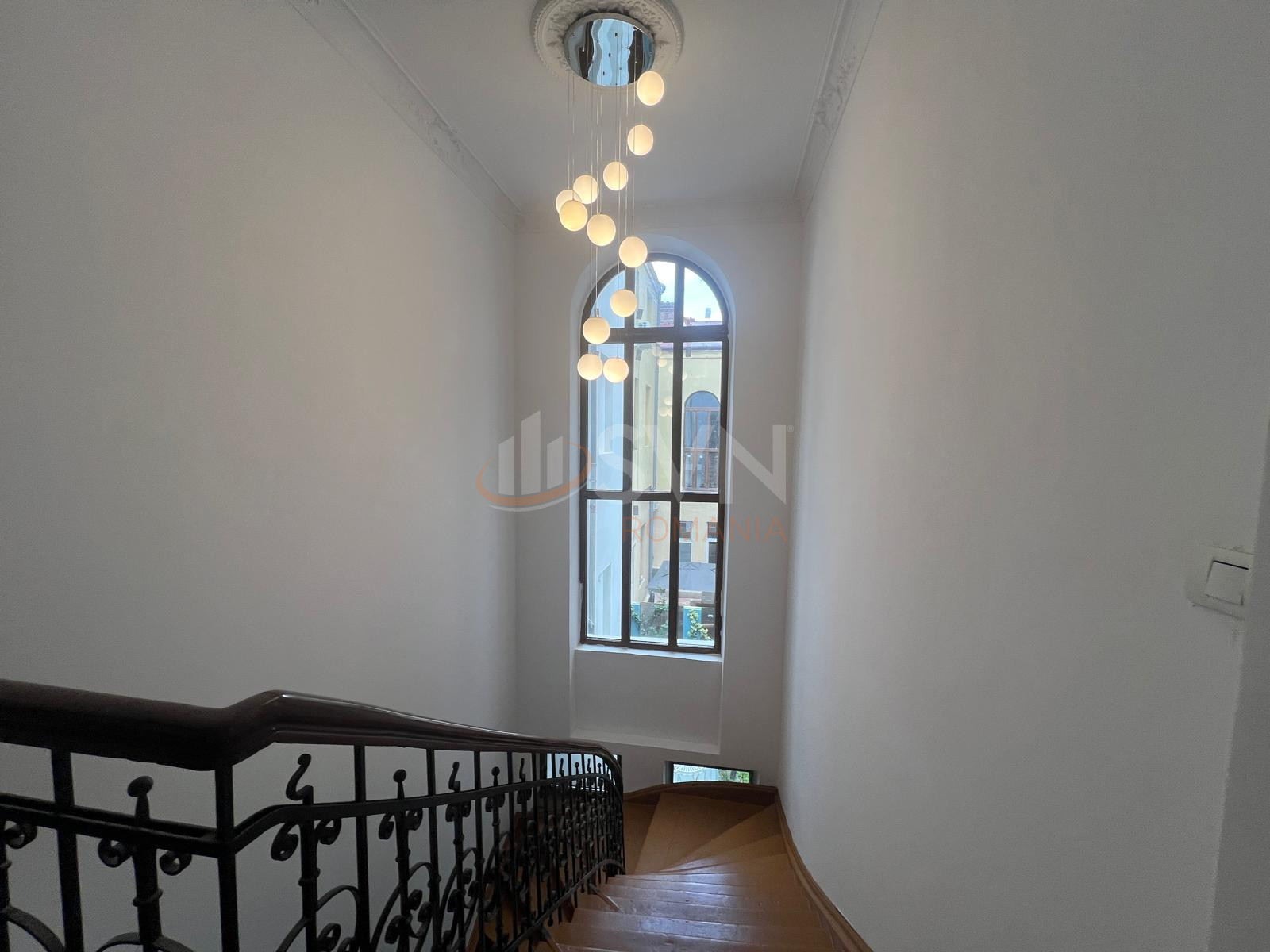 Apartament, 5 camere Bucuresti/Universitate (s2)